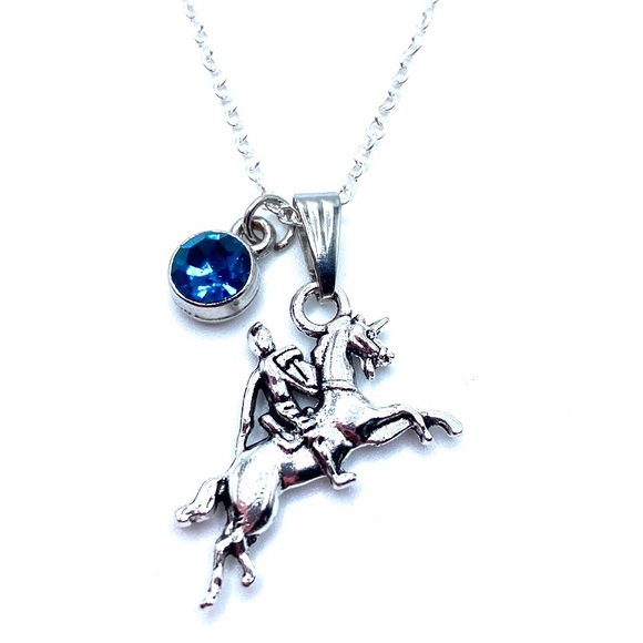 Medieval Times Knight Necklace - Picture 6 of 8